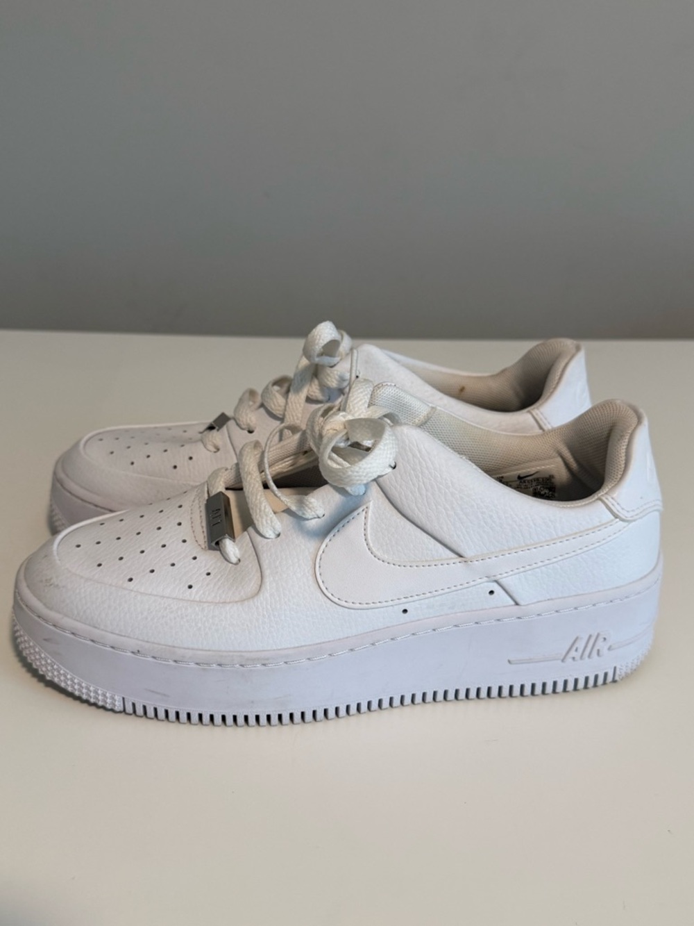 Nike Air Force 1 Sage Low - Picture 2 of 12